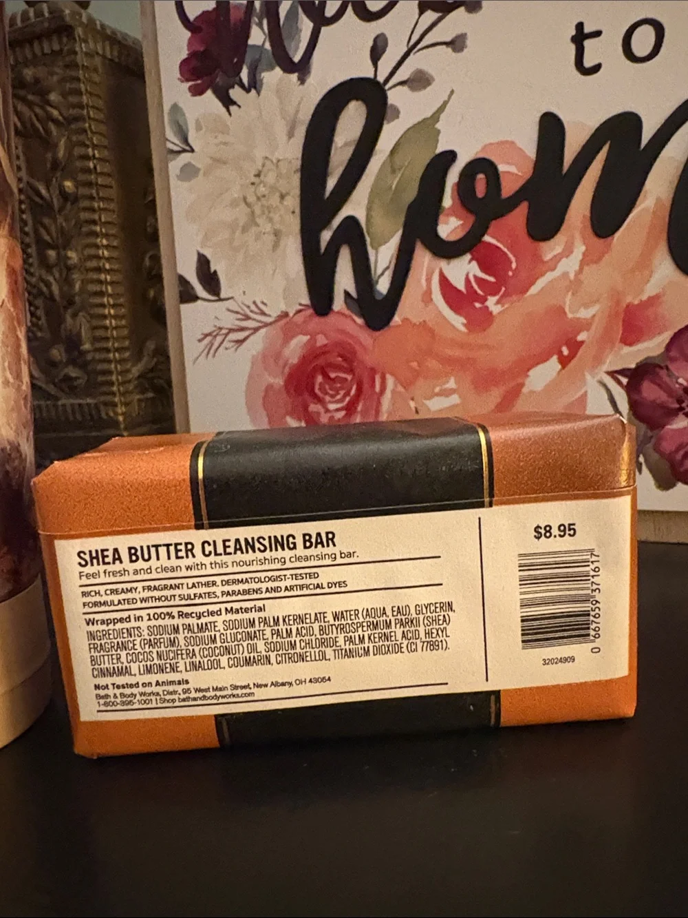 Bath & Body Works Vanilla Café & Mahogany Teakwood Duo — Brown, Orange, Black